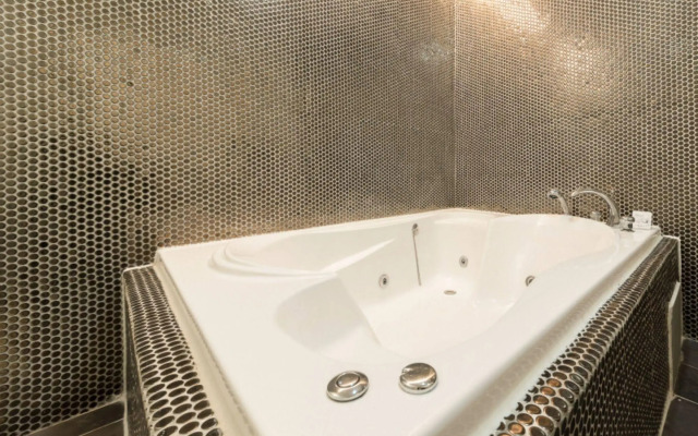 Smart Tourist Hotel