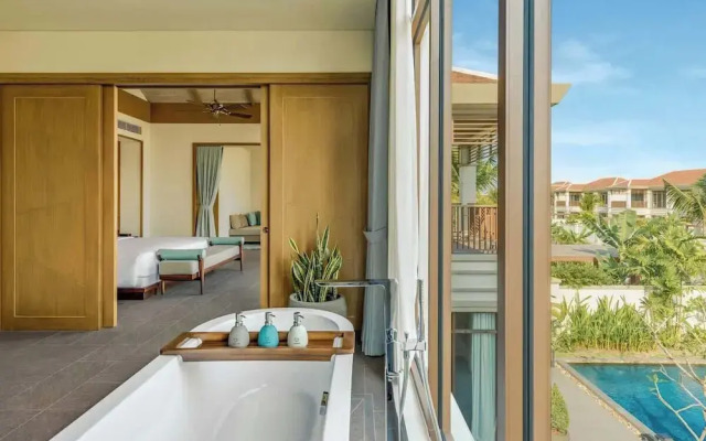 Luxe 3BR Villa: Private Pool & Resort Perks!
