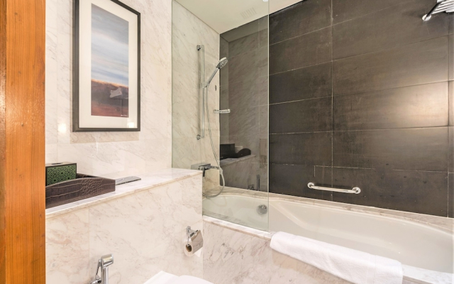 Address Dubai mall Balcony Burj view