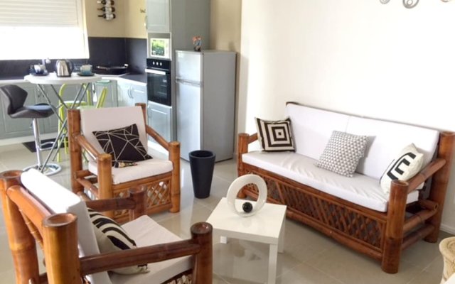 Apartment With 2 Bedrooms in Le Gosier, With Enclosed Garden and Wifi