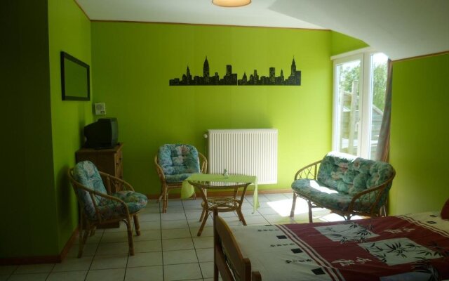 Appart-Hotel Dry Les Courtis