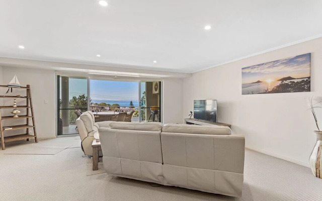 Scirocco, Unit 7, 21-23 Tomaree Street