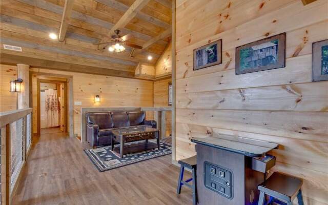 Great Smoky Lodge - Seven Bedroom Cabin