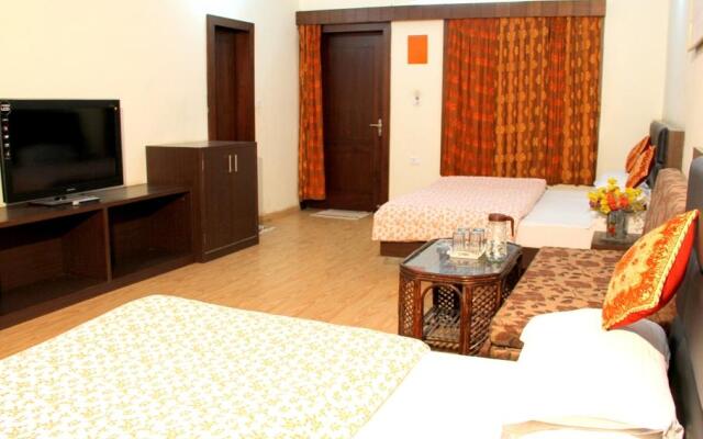 Travellers Paradise Nainital