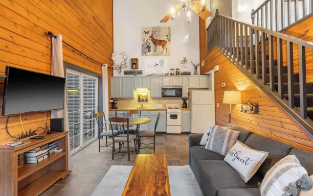 Whitetail Cabin Getaway for 6