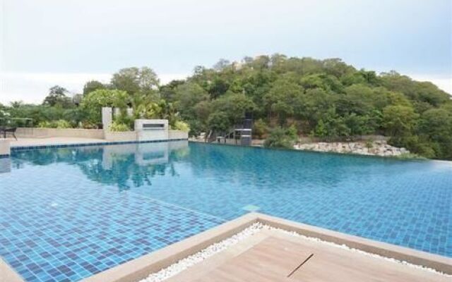 The Axis Pattaya By Kaisit