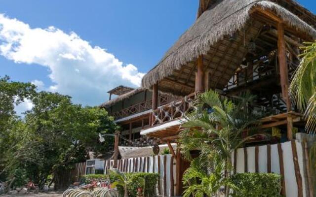 Margaritas Suites Apartments