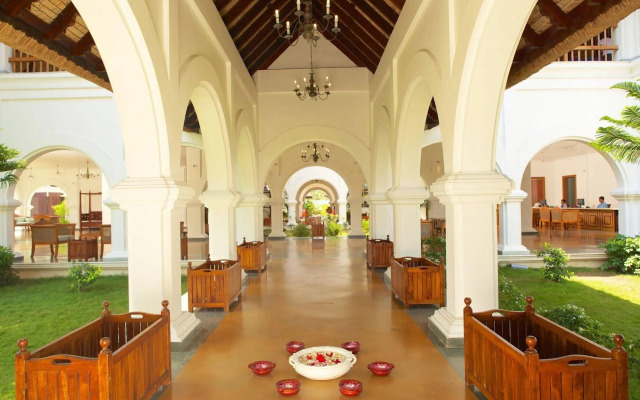 Le Pondy Beach & Lake Resort
