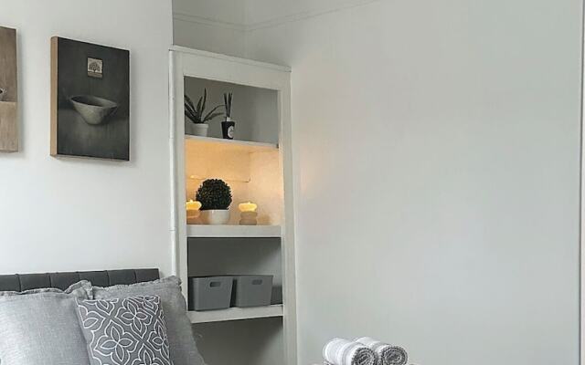 3 Bedroom House Near Liverpool Football Stadium