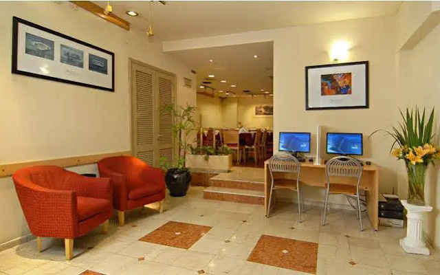 Intersur Suites