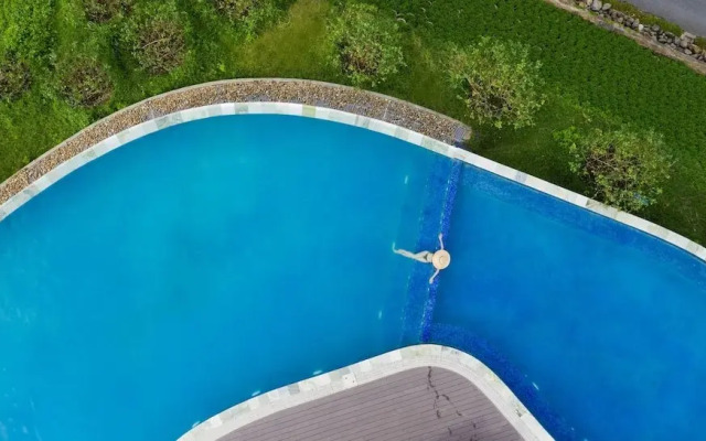 Le Champ Tu Le Resort Hot Spring & Spa