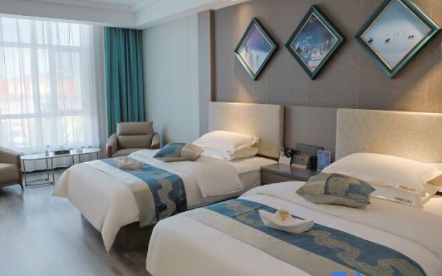 Burqin Lanfeng Holiday Hotel