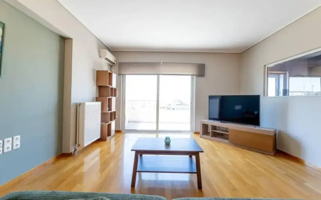 Petralona Dazzling top Floor 2BD AP