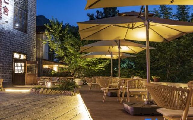 Fanjing Mountain Bula Yunshe Hotel