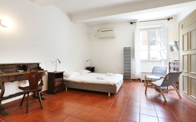 Concetta Apartment