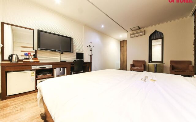 Hotel Nostalgia Paju