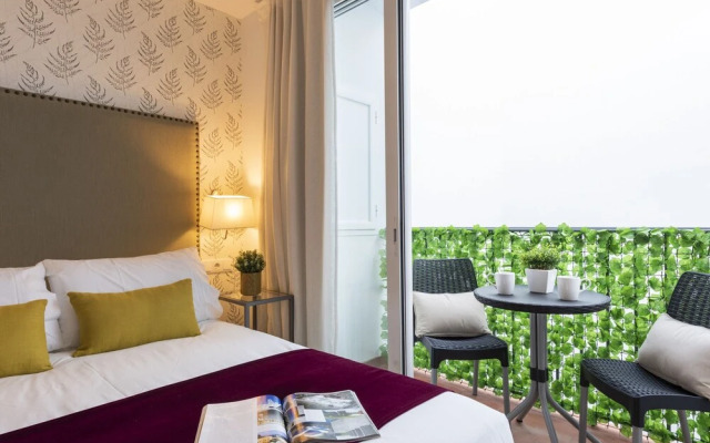 2 Bd Apartment in the Center of Seville. Baños III