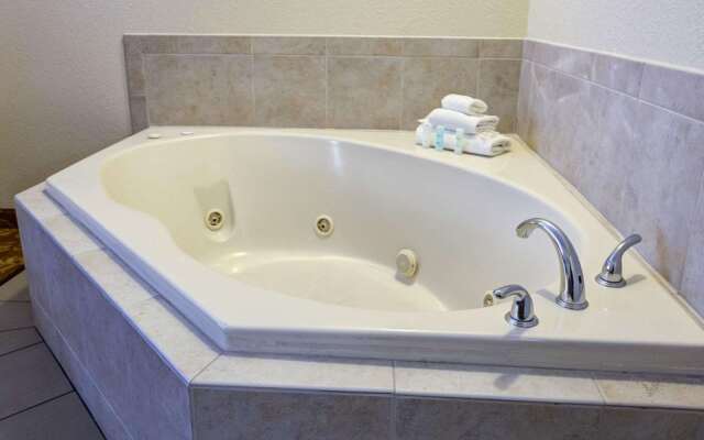 Comfort Suites Kansas City - Liberty