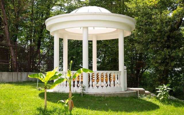 "Ателика Сокол" и Вилла "Дивный мир Сокол"