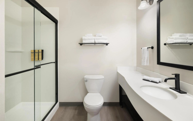 Best Western Plus Frontier Inn