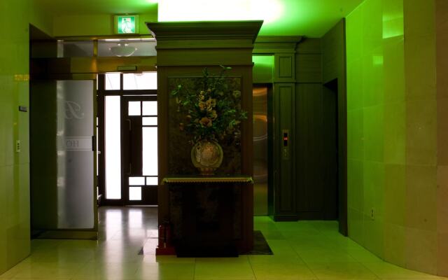 Cheonan B Hotel