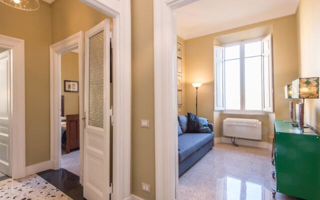 RSH Trastevere Bright Enchanting Apartment