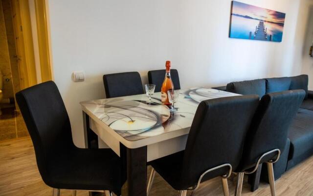 Apartament 2 camere Moonlight Mamaia et 2 ap 211
