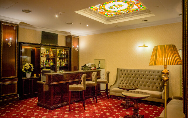 Bristol Central Park Hotel