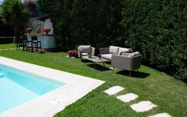 Villa Almond