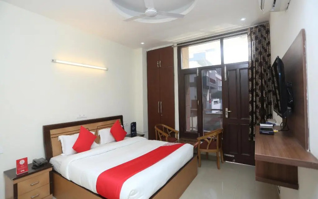 Crystal Residency By OYO Rooms