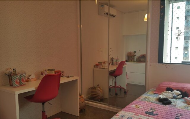 Apartamento de Luxo Perto da Praia