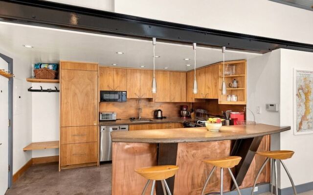 Gavilon Aspen Studio