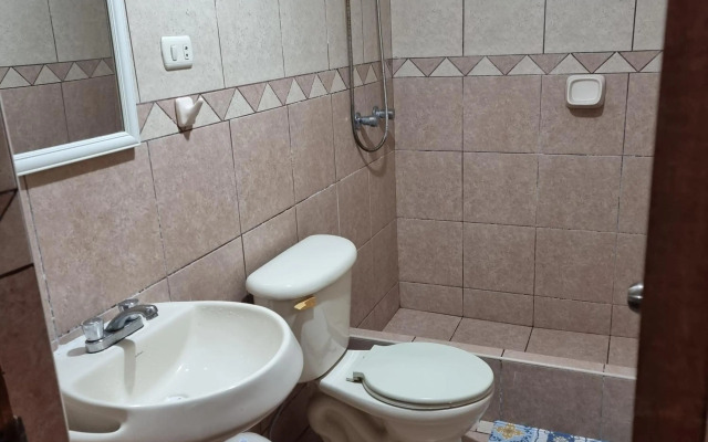 Apart Hotel Cabral a 5 minutos del Jockey Plaza