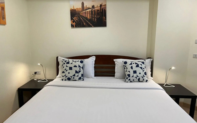 V Check Inn Sukhumvit 22