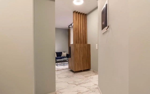 Cozy Apartment - 8' To Panormou Metro Station