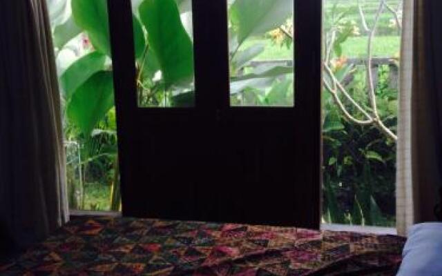 Ona House