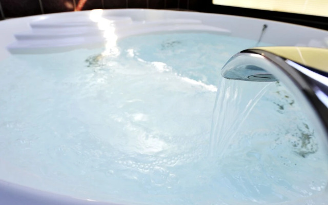 Iwatsuki Waterhotel Mw - Adult Only