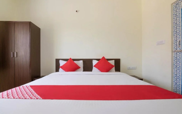 OYO 19749 New Shelton Suites