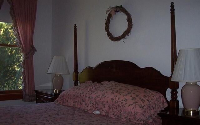 Chesapeake Inn of Lenox