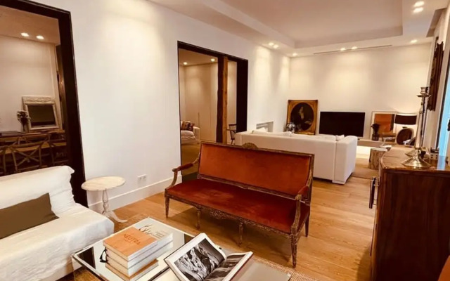 The Pelayo Majestic Luxury 3 Bedroom in Chueca