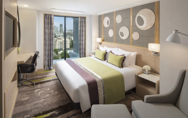 Solitaire Bangkok Sukhumvit 11