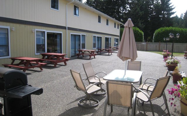 Riverside Resort Motel and Campground