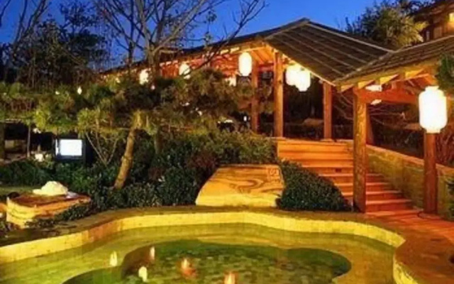 Golden Pebble Tang Dynasty International Hot Spring Resort – Outside – Dalian