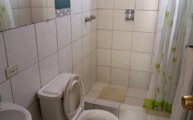 Hostal La Familia