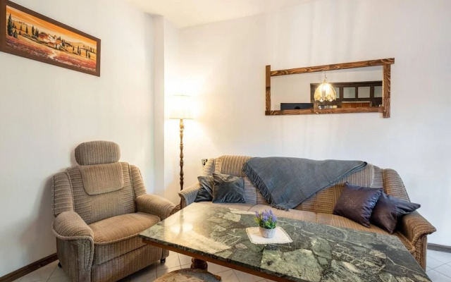 Lovely 5-bed Authentic House in the Arbanasi