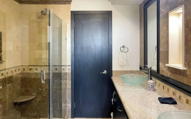 Amazing Location Close to it all Great Price