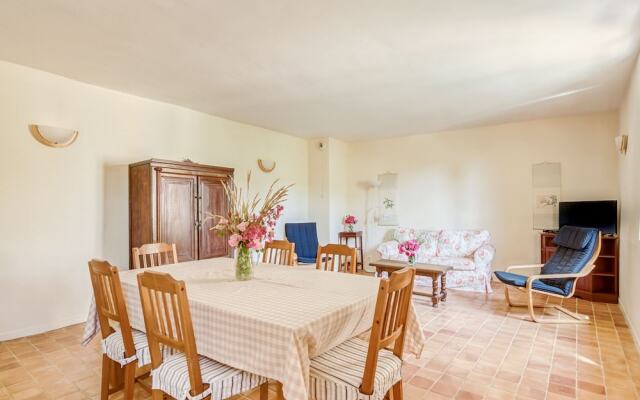 The Awning Housecosy Holiday Home in Rustrel With Swimming Pool