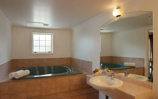 Silver Fern Rotorua Suites & Spa