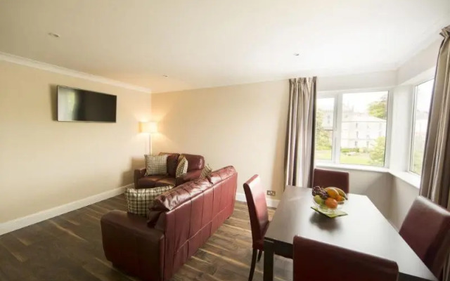 Riverside Suites Hotel