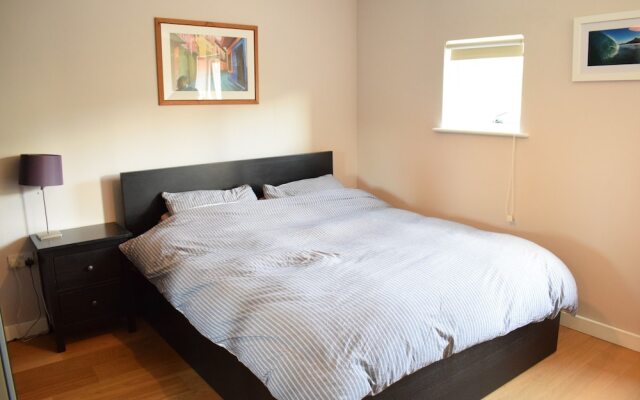 1 Bedroom Apartment in Dalston With Balcony